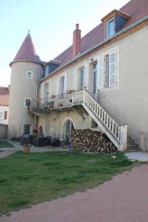 Отель Château Besson  Монлюсон